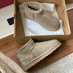 UGG Classic Ultra Mini Boots